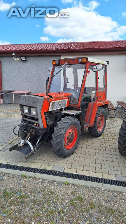 malotraktor MT 8 050 s kabinou