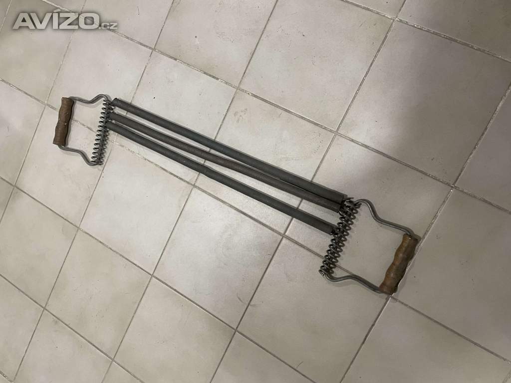 Prodám cvičební nářadí