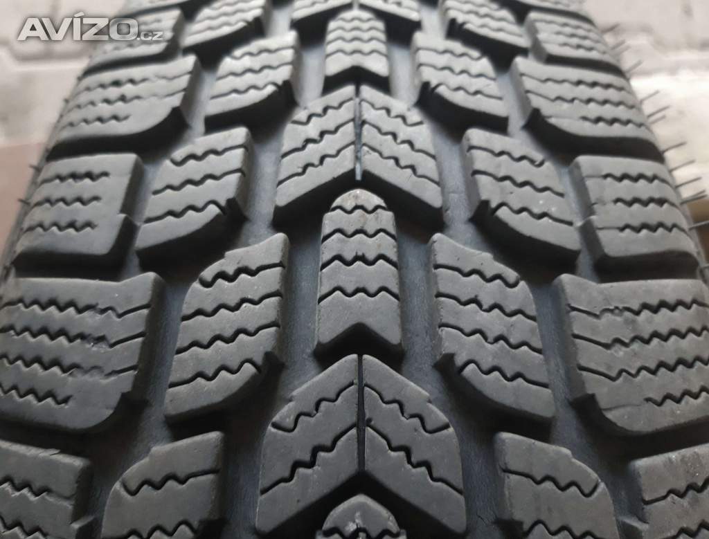 2ks pěkných zimních pneu 165/70 R14 Kleber 