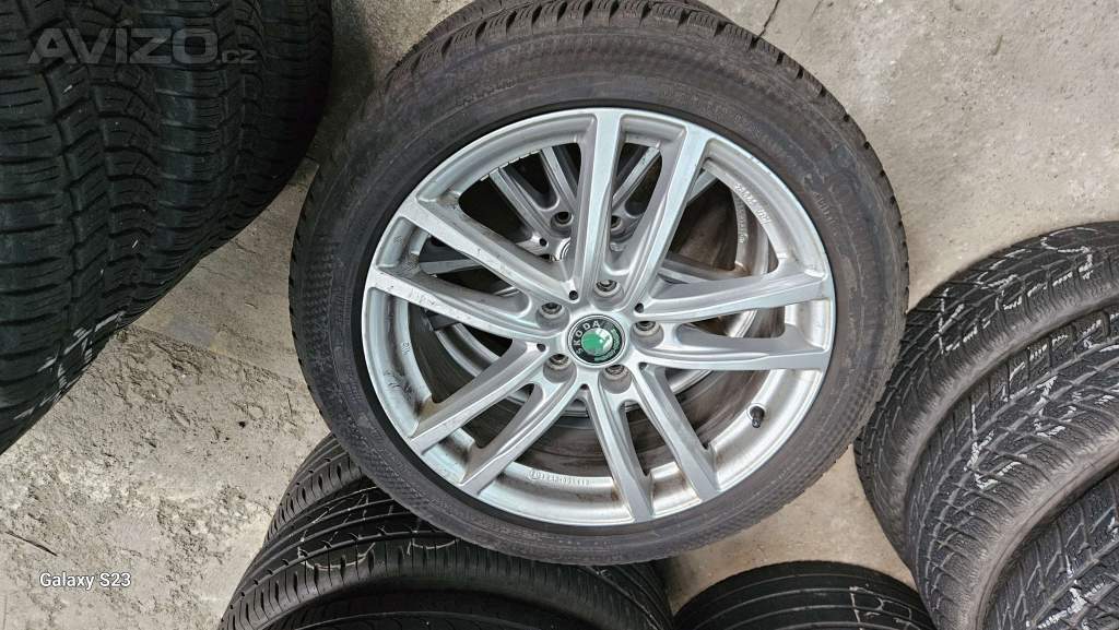 Prodám zimní sadu na Š Karoq 215/50 R18