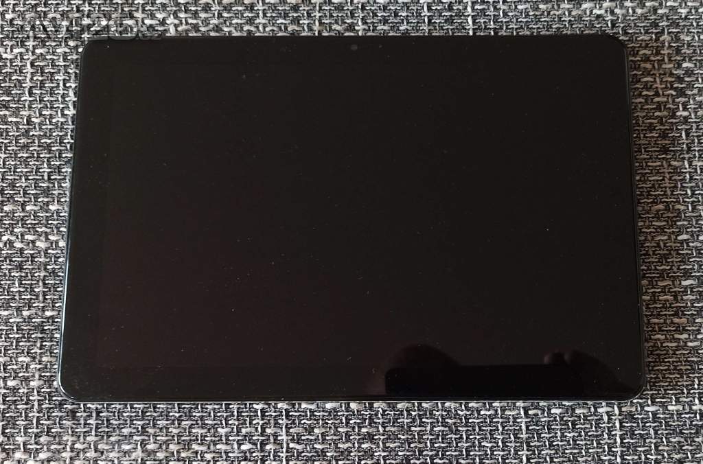 Tablet iGET SMART L103, top stav