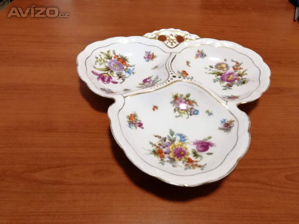PRODÁM PORCELÁNOVÝ TŘÍLISTÝ KABARET  