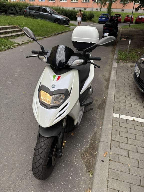 Piaggio New Typhoon 125
