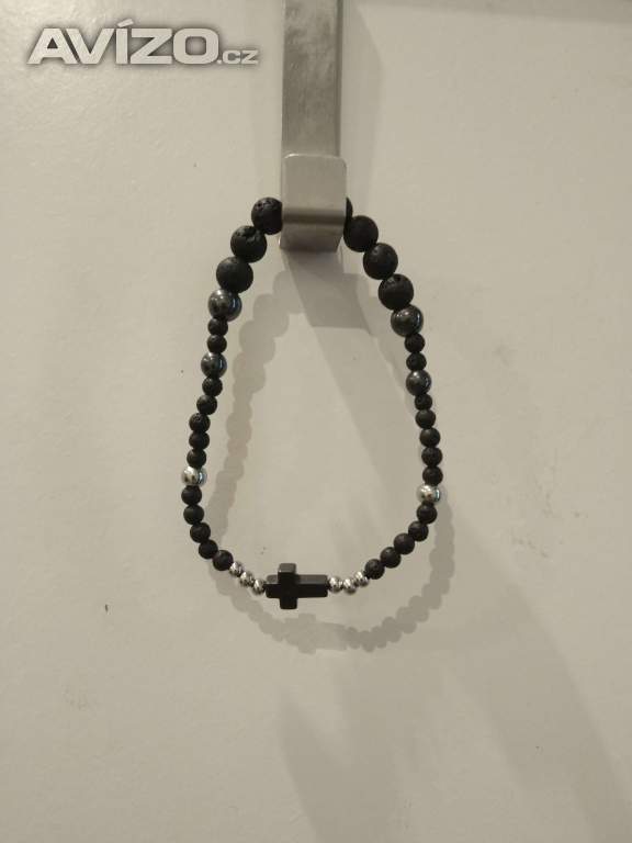 Náramky a růženec z minerálů 