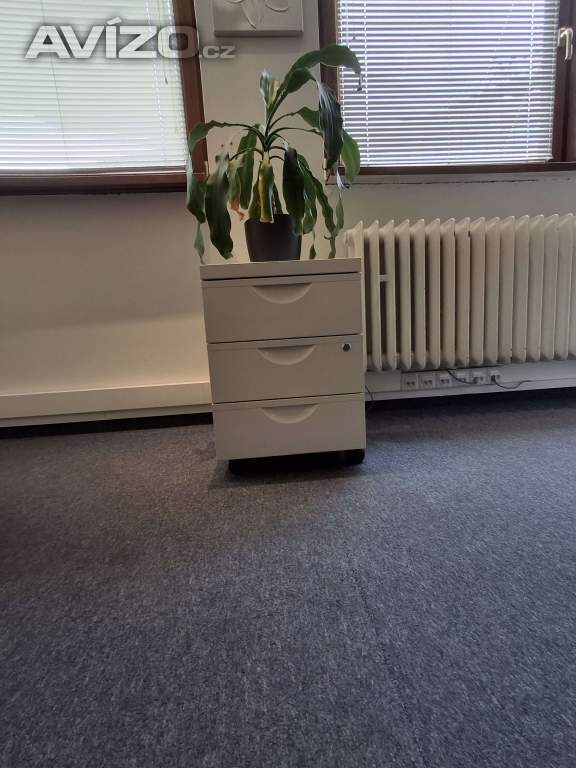 Prodám skříň