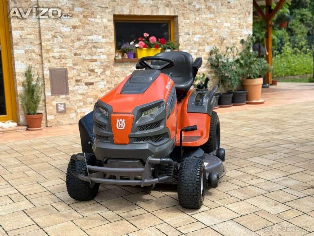 Traktor Husqvarna TS 346
