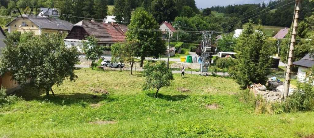 Prodej stavební pozemek Krasov krásné a klidné místo 1492m2.