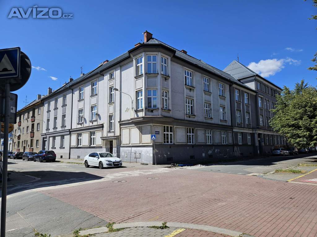 Pronájem bytu 2+1 68 m² Korejská, Ostrava