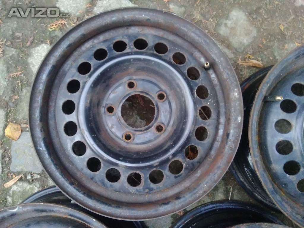 Foto inzerátu Ocelové disky GM - Opel, rozteč 5x115 (#069)