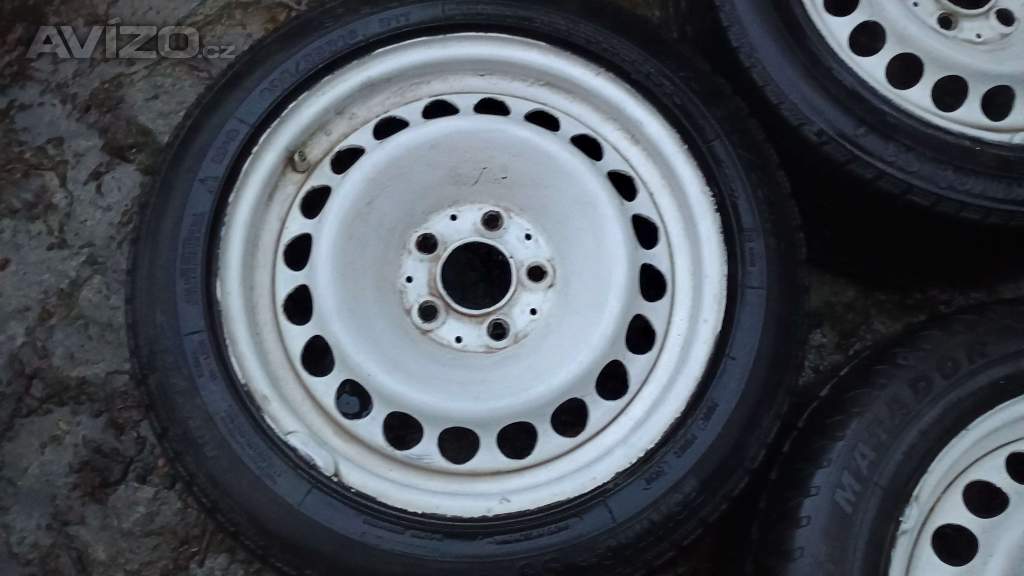 Foto inzerátu ocelové disky Mercedes, pneu 205/55 R16 (#171)