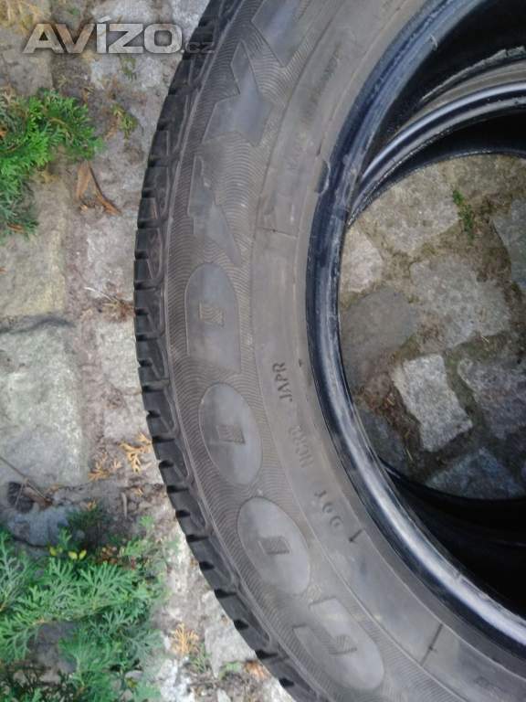 Foto inzerátu pár pneumatik GoodYear, 5mm, 195/60 R15 (#060)