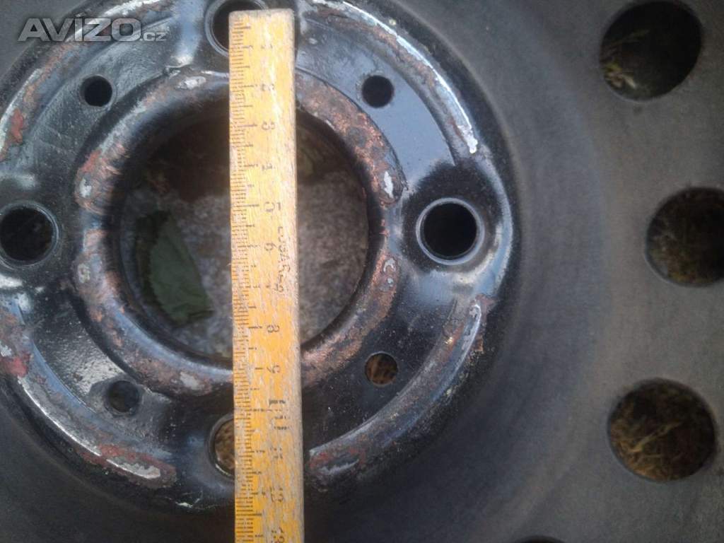 Foto inzerátu Zimní pneu 175/65 R14, 6mm na disku 4x108 (#105)