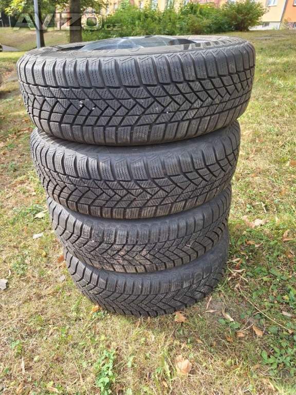 PRODÁM ZIMNÍ PNEU  175/65 R15 T, S ELEKTRONY NA MERCEDES A140.