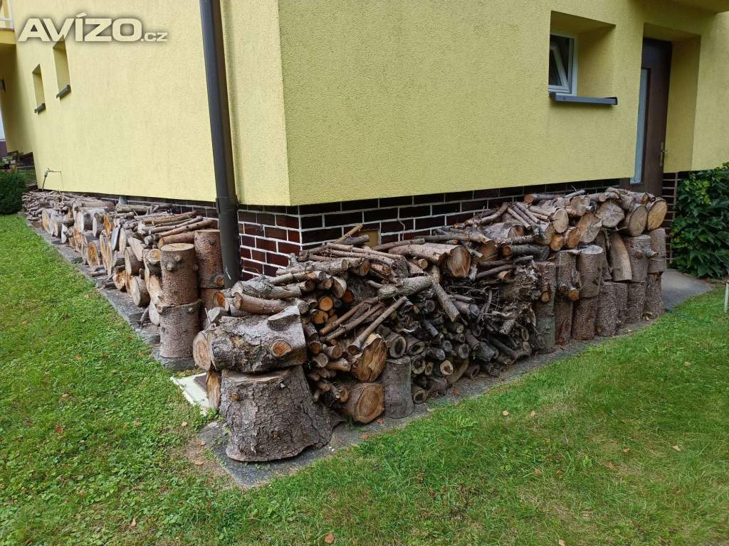 palivové dřevo
