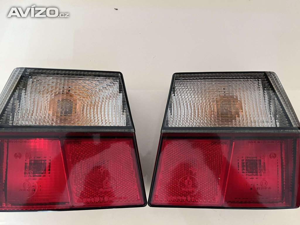Zadní kouřová světla - originální na Škoda Favorit
