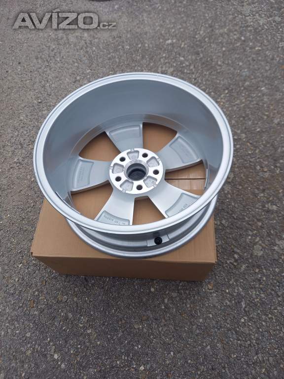 Foto inzerátu Škoda Kodiaq I,II/VW Tiguan/Seat Taracco- NOVÉ 17 Alu disky