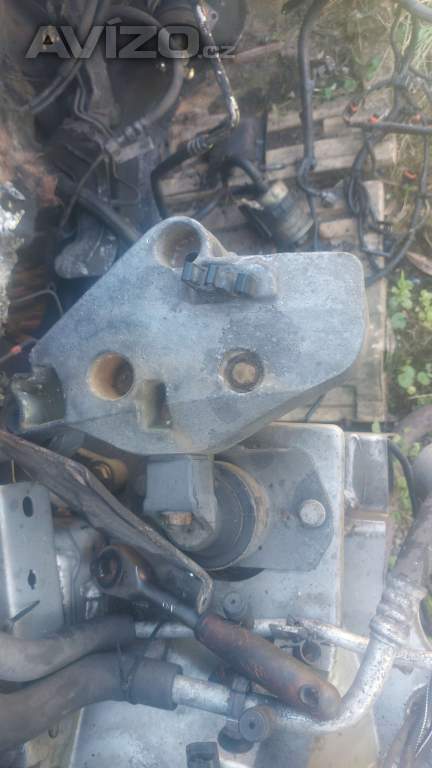 Foto inzerátu Renault trafic Opel Vivaro 1.9 dci 74kw díly 