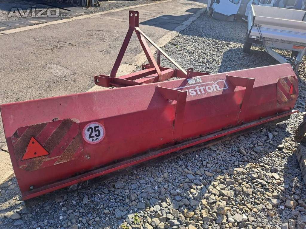 Radlice na sníh za traktor