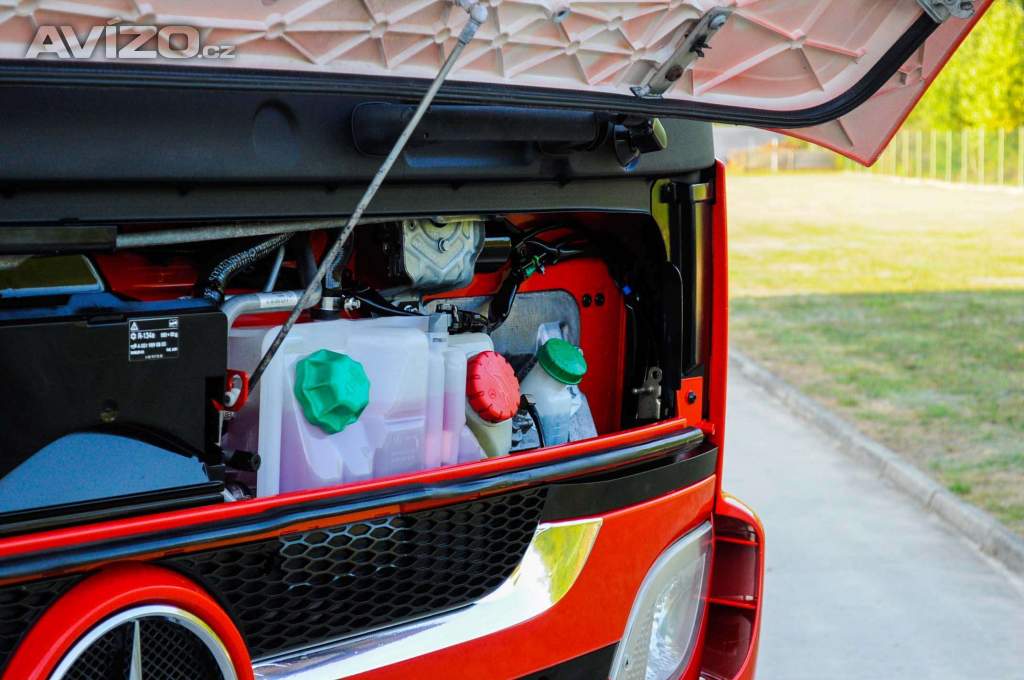 Foto inzerátu MERCEDES ATEGO 1222 TŘÍSTRANNÝ SKLÁPĚČ + HYDRAULICKÁ RUKA