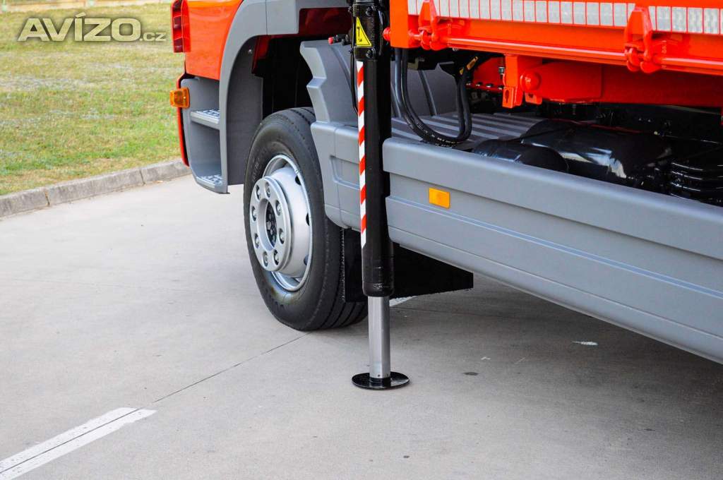 Foto inzerátu MERCEDES ATEGO 1222 TŘÍSTRANNÝ SKLÁPĚČ + HYDRAULICKÁ RUKA
