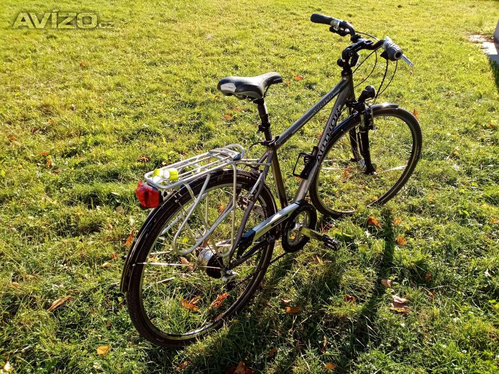 Dámské trekingové kolo