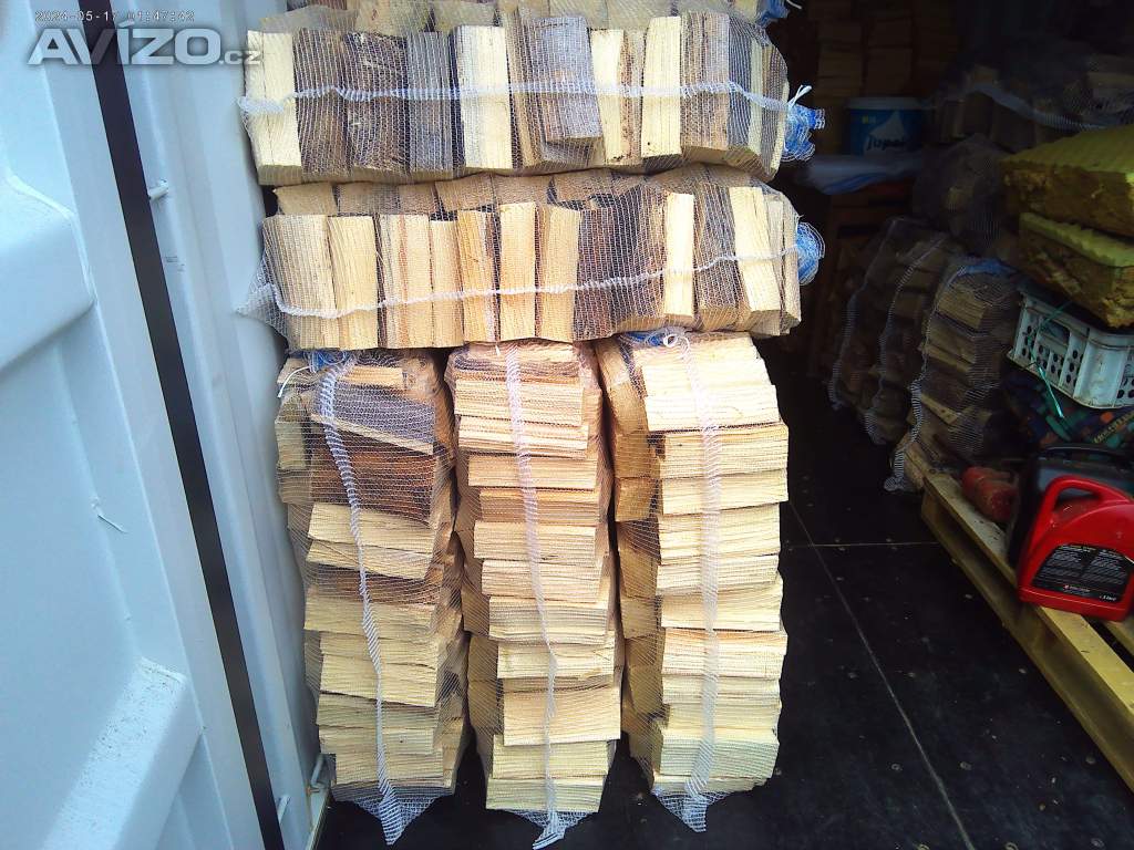 Prodám dřevo na topení,štěpiny 20cm