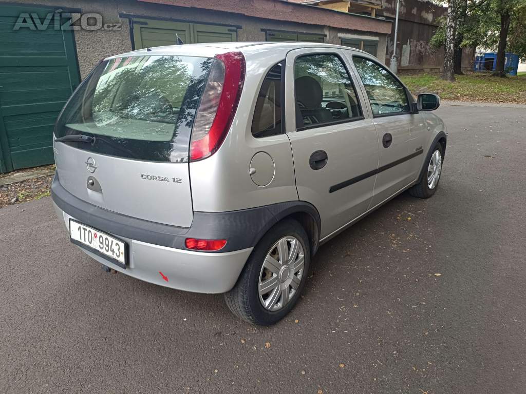 Opel Corsa 1.2 16V, servo, tažné 