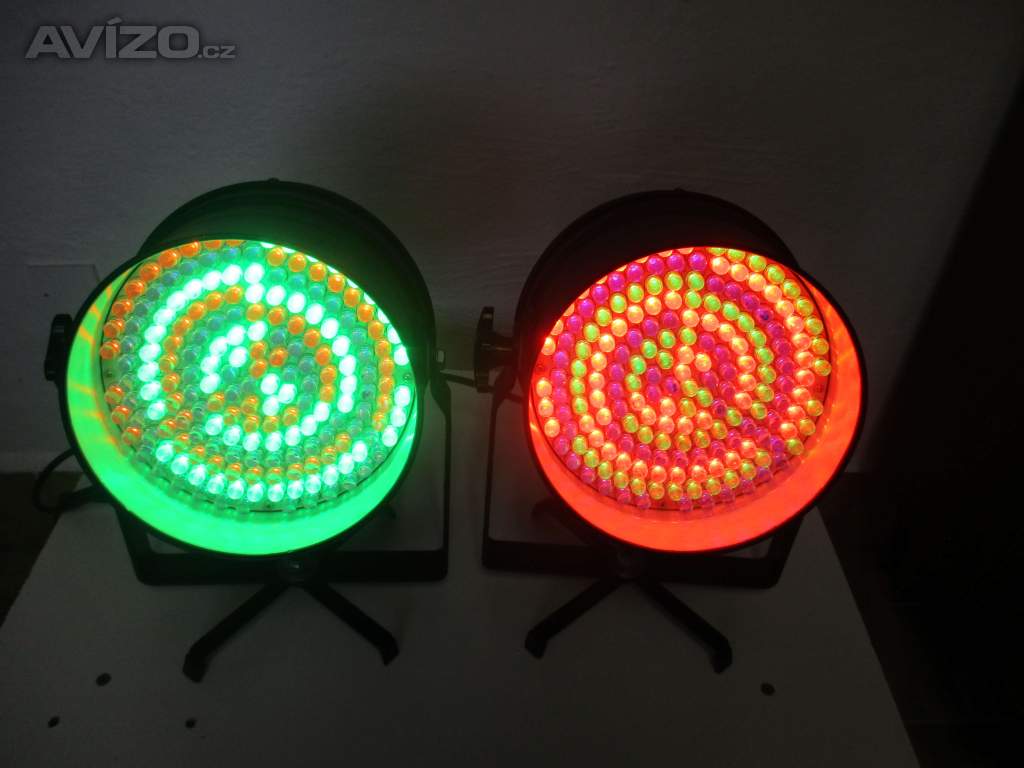 2ks. EUROLITE LED PAR-64 krátký RGB spot