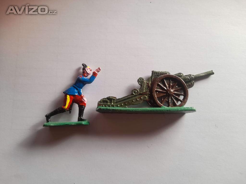Foto inzerátu vojáci - vojáčci - cínové figurky