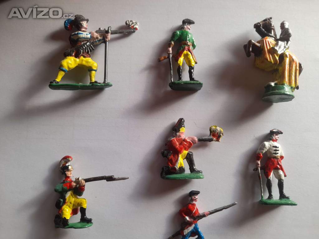 Foto inzerátu vojáci - vojáčci - cínové figurky