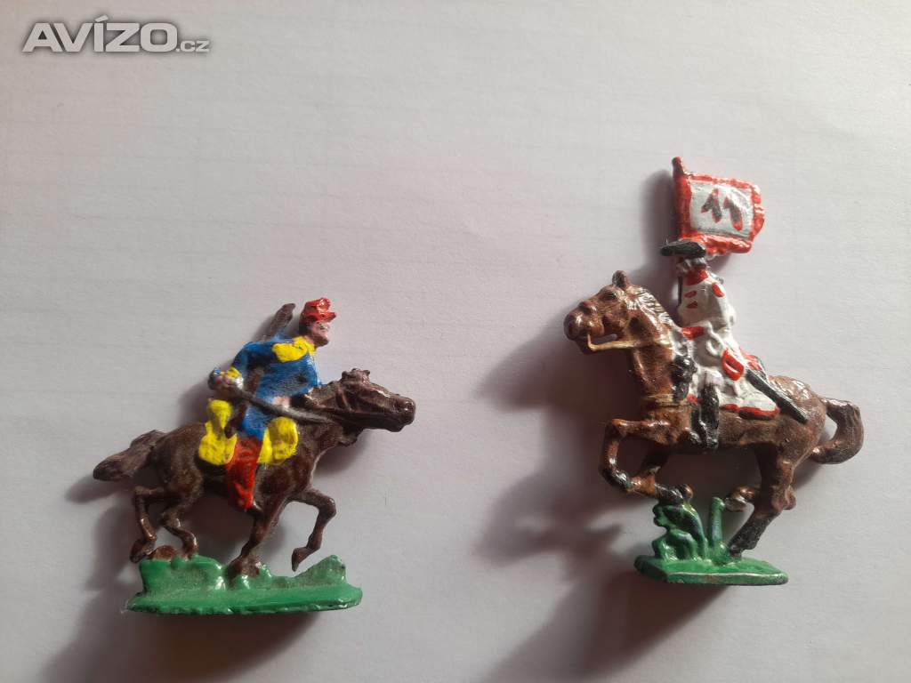 Foto inzerátu Cínoví vojáčci - rytíři, piráti, kovbojové, indiáni a další