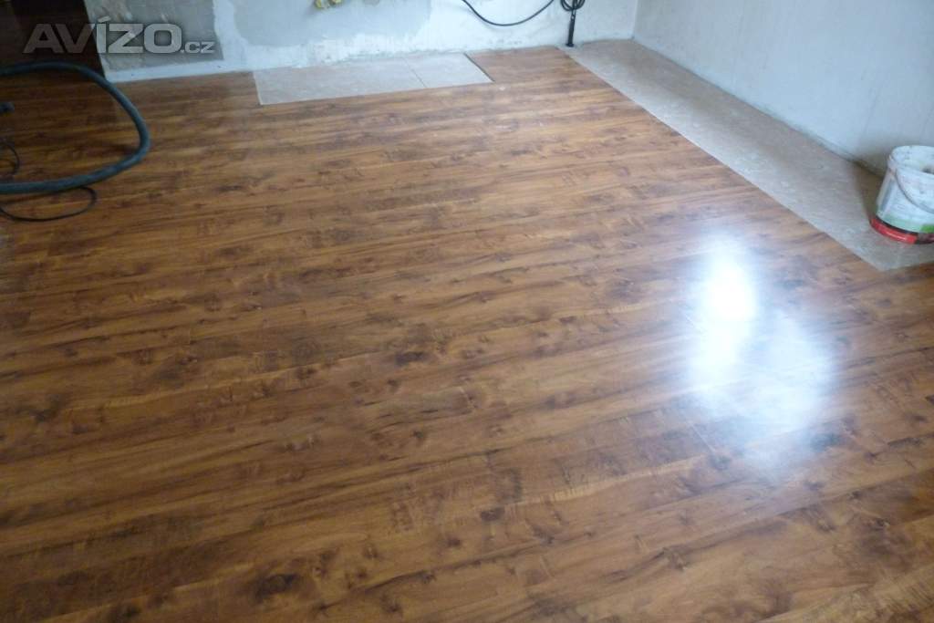 Prodám laminátovou plovoucí podlahu