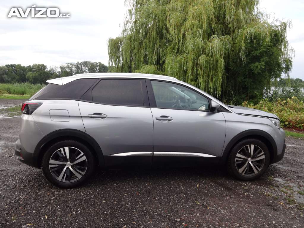 Foto inzerátu Peugeot 3008 1.2 PureTech 96 kW – pravidelný servis 