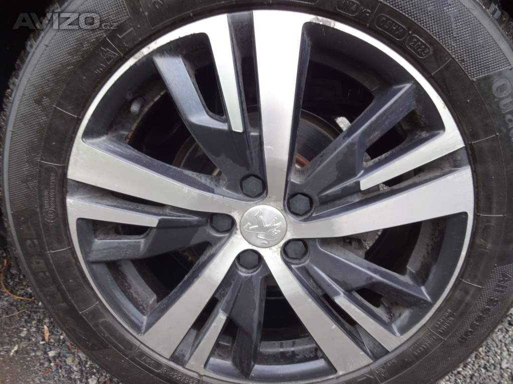 Foto inzerátu Peugeot 3008 1.2 PureTech 96 kW – pravidelný servis 