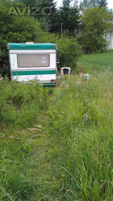 Prodám hezký karavan upraveny jako chatička 