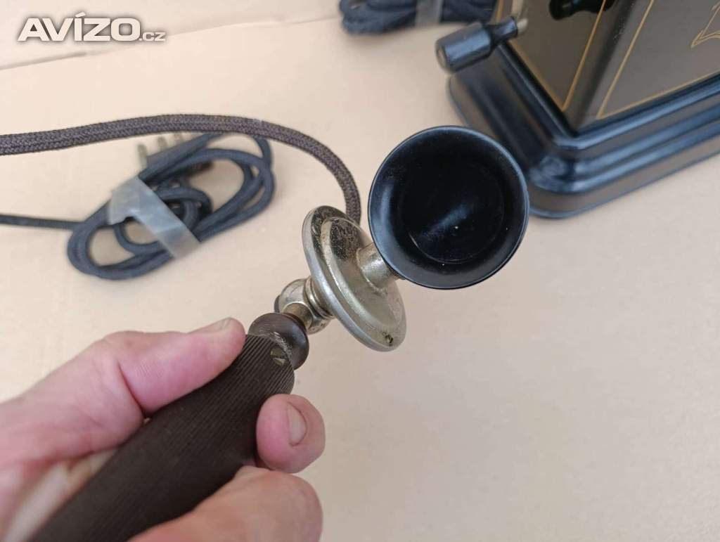 Foto inzerátu Krásný velmi starý dánský telefon JYDSK