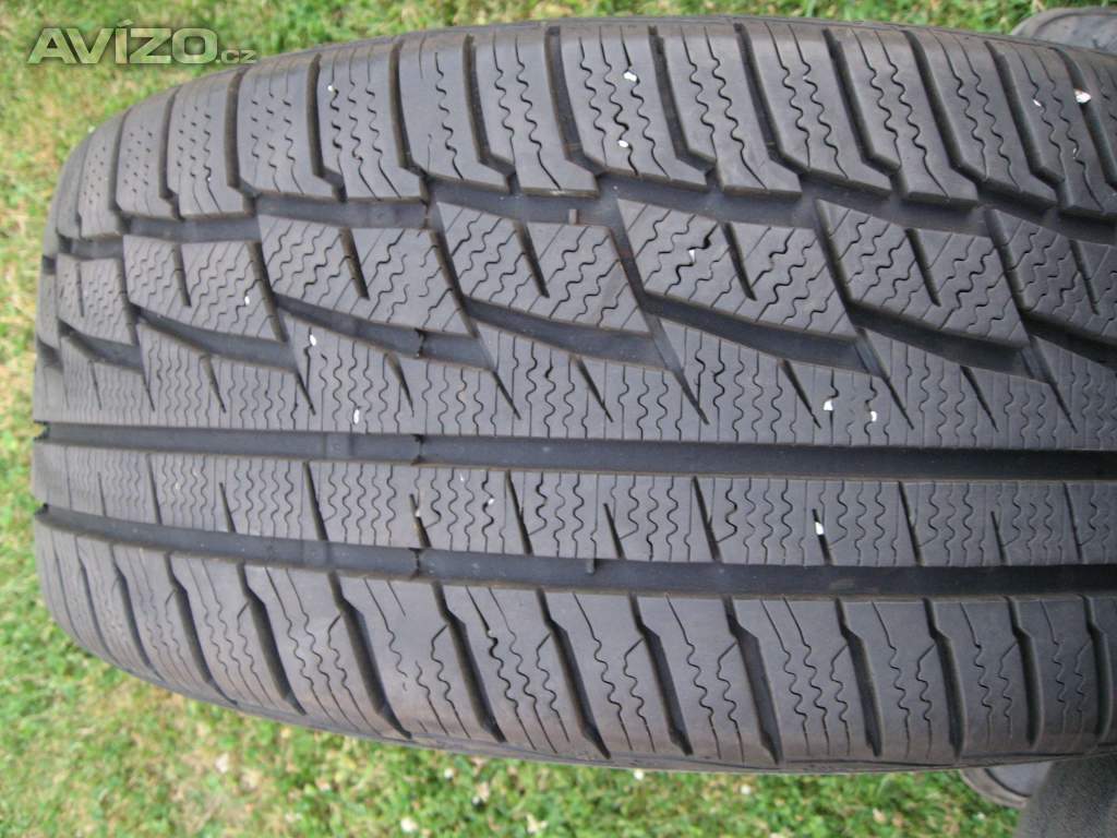 Foto inzerátu PRODÁM ZIMNÍ PNEU 225/45 R17 MATADOR 91H 2x
