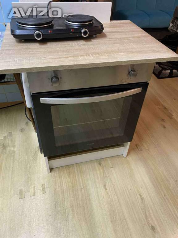 Vestavěná elektrická trouba 