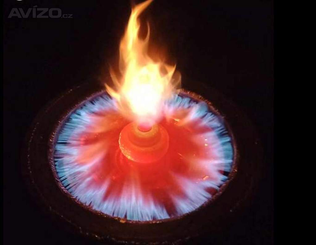 Olejový pyrolytický vírový hořák 10–40 kW s modrým plamenem. 