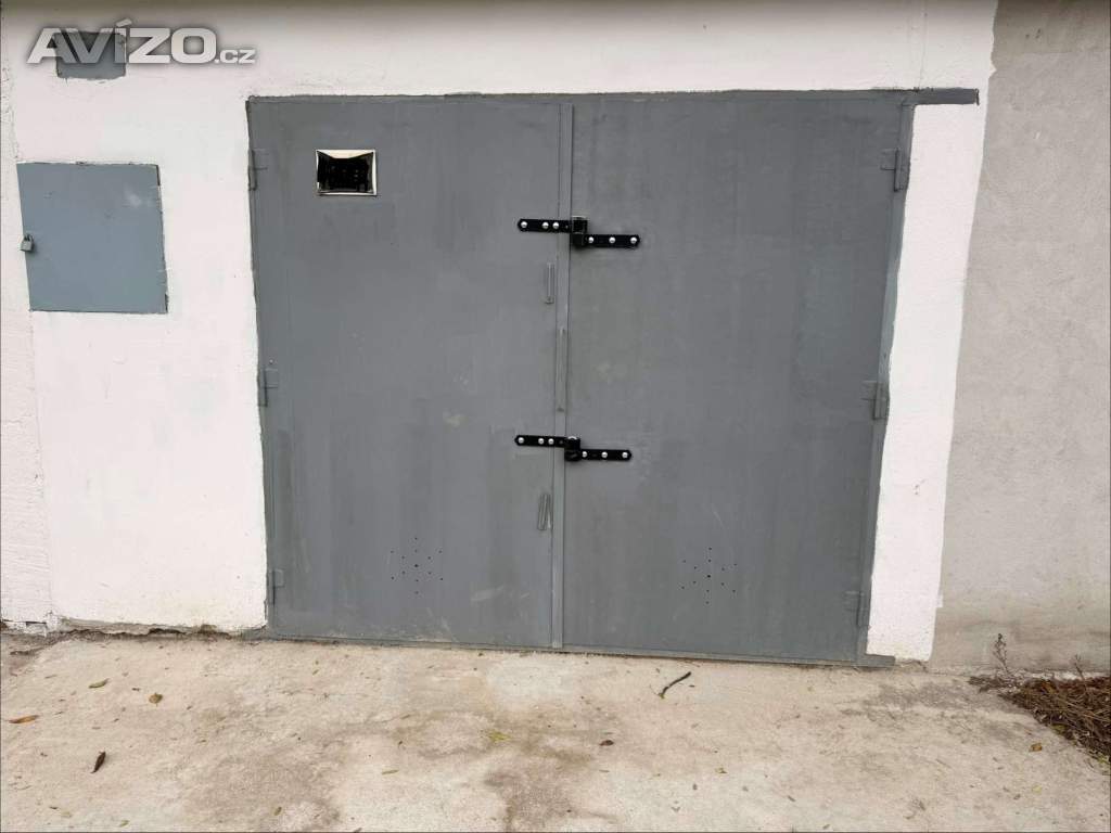 Prodej garáže 17,8m2