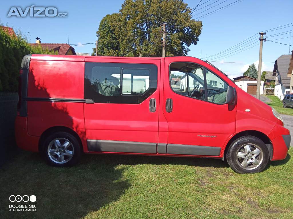 Prodám Renault Trafic 6 mistny 