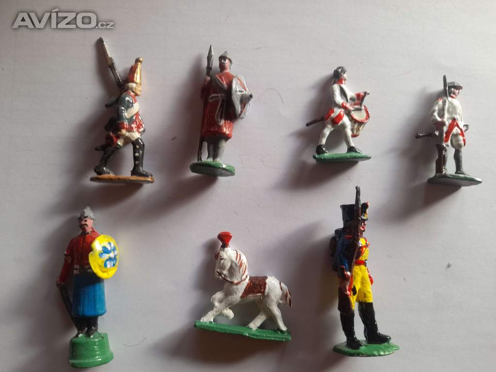 Foto inzerátu Cínové figurky - rytíři .7.letá válka a další vojáčci
