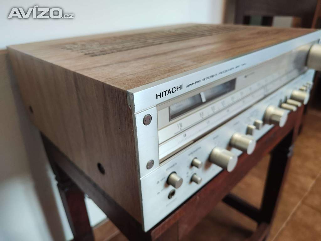 Foto inzerátu stereo receiver Hitachi SR 704 (1978)
