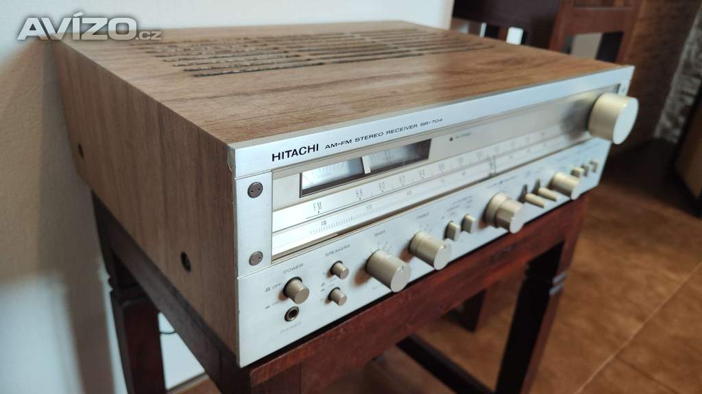 Foto inzerátu stereo receiver Hitachi SR 704 (1978)