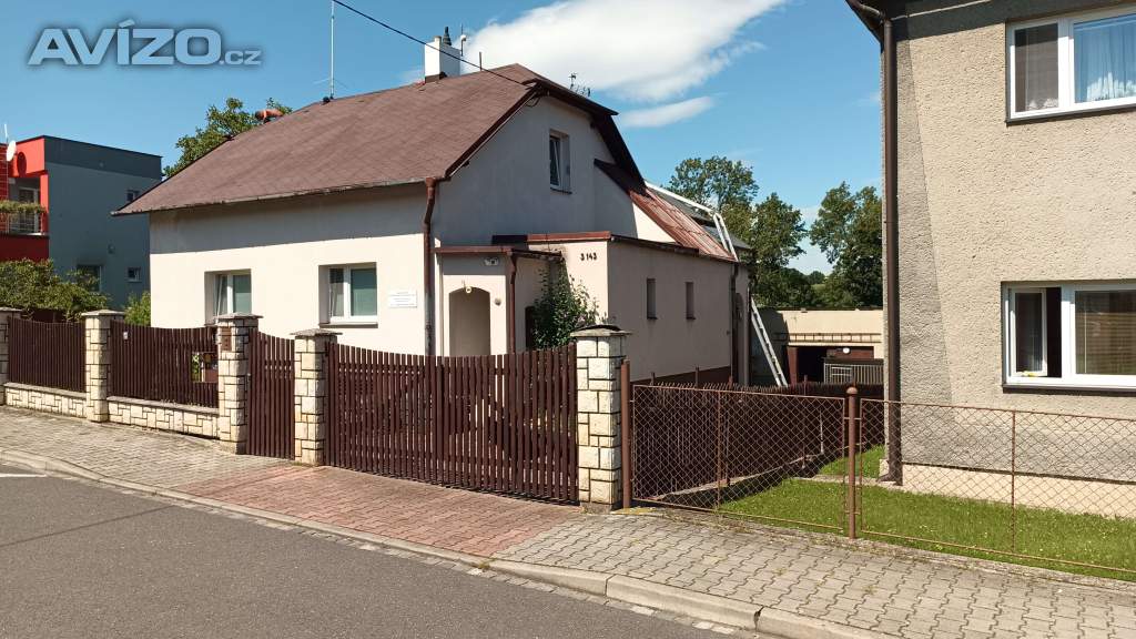 Ženu pro klidný život.