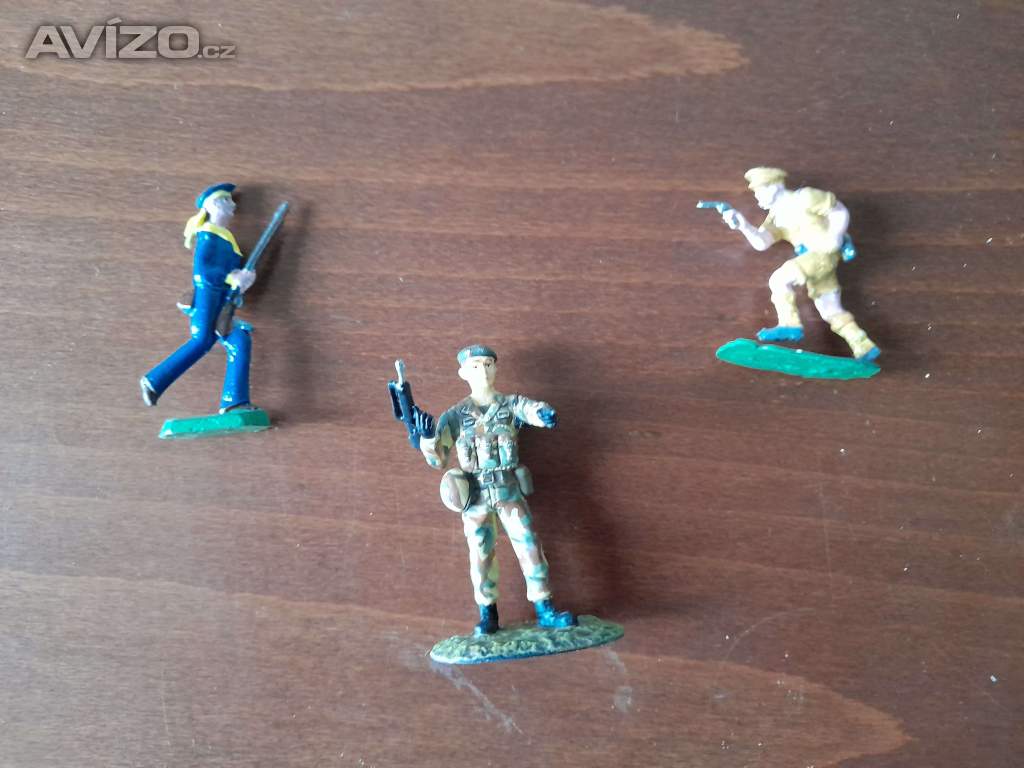 Foto inzerátu cínoví vojáčci ze sbírky -prodej