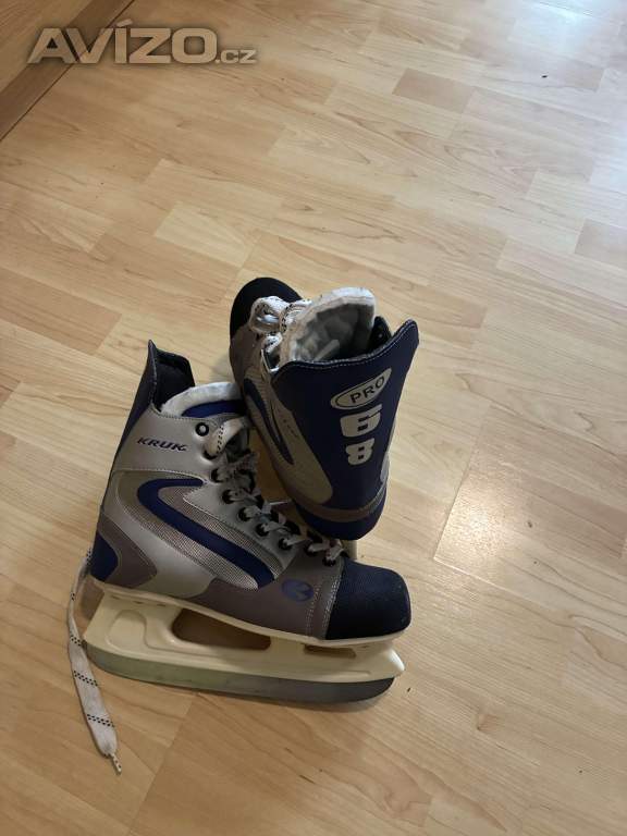 Foto inzerátu Prodám chlapecké brusle