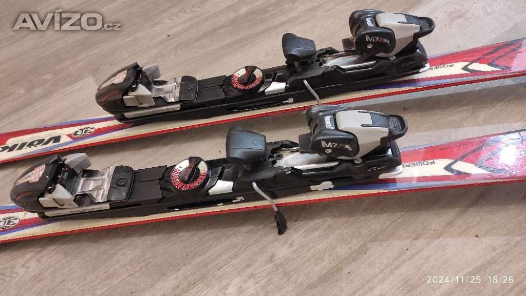 Foto inzerátu Prodám lyže, boty, hůlky
