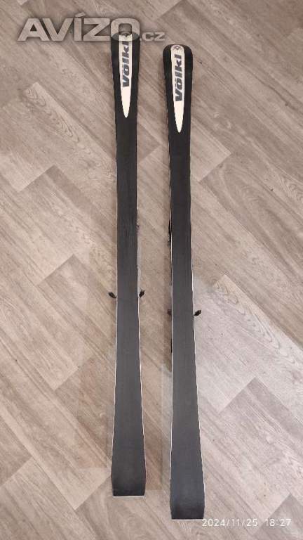 Foto inzerátu Prodám lyže, boty, hůlky