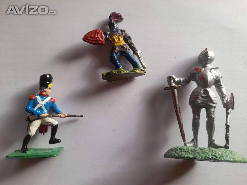 Foto inzerátu cínoví vojáčci